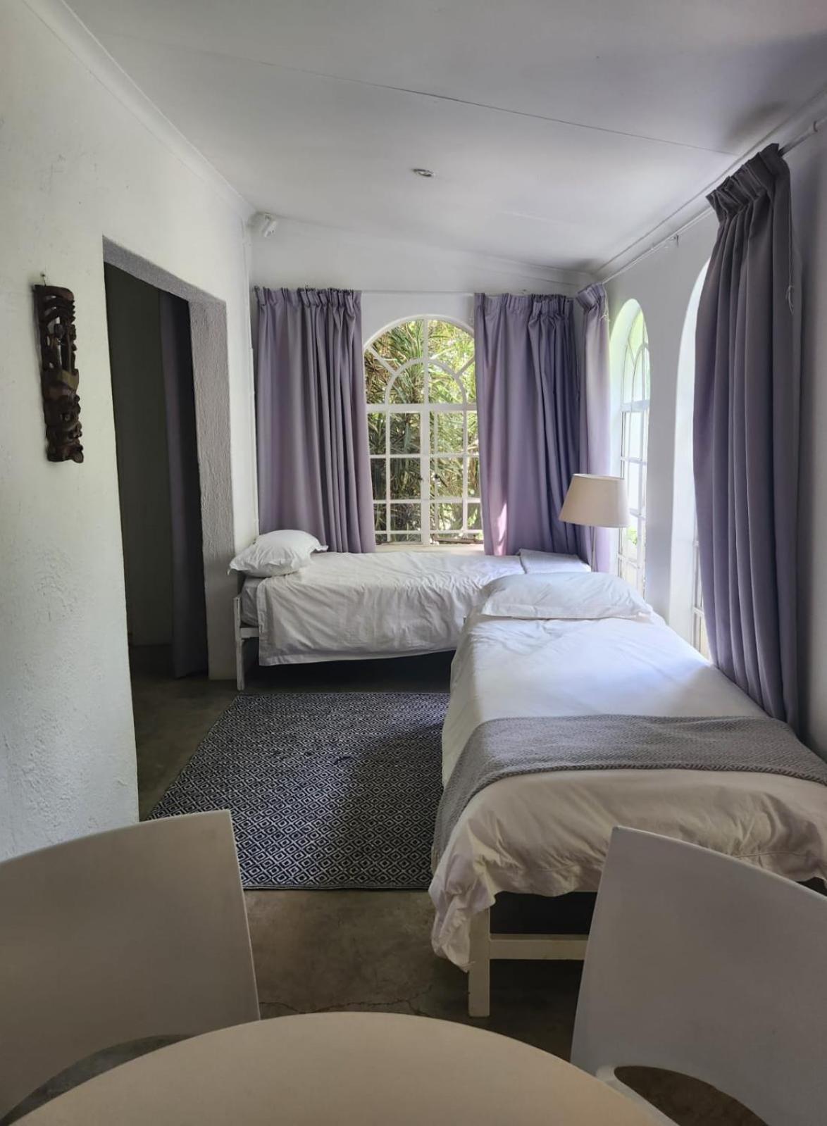 The Bardolino Artists Retreat Guest House Mbombela Phòng bức ảnh