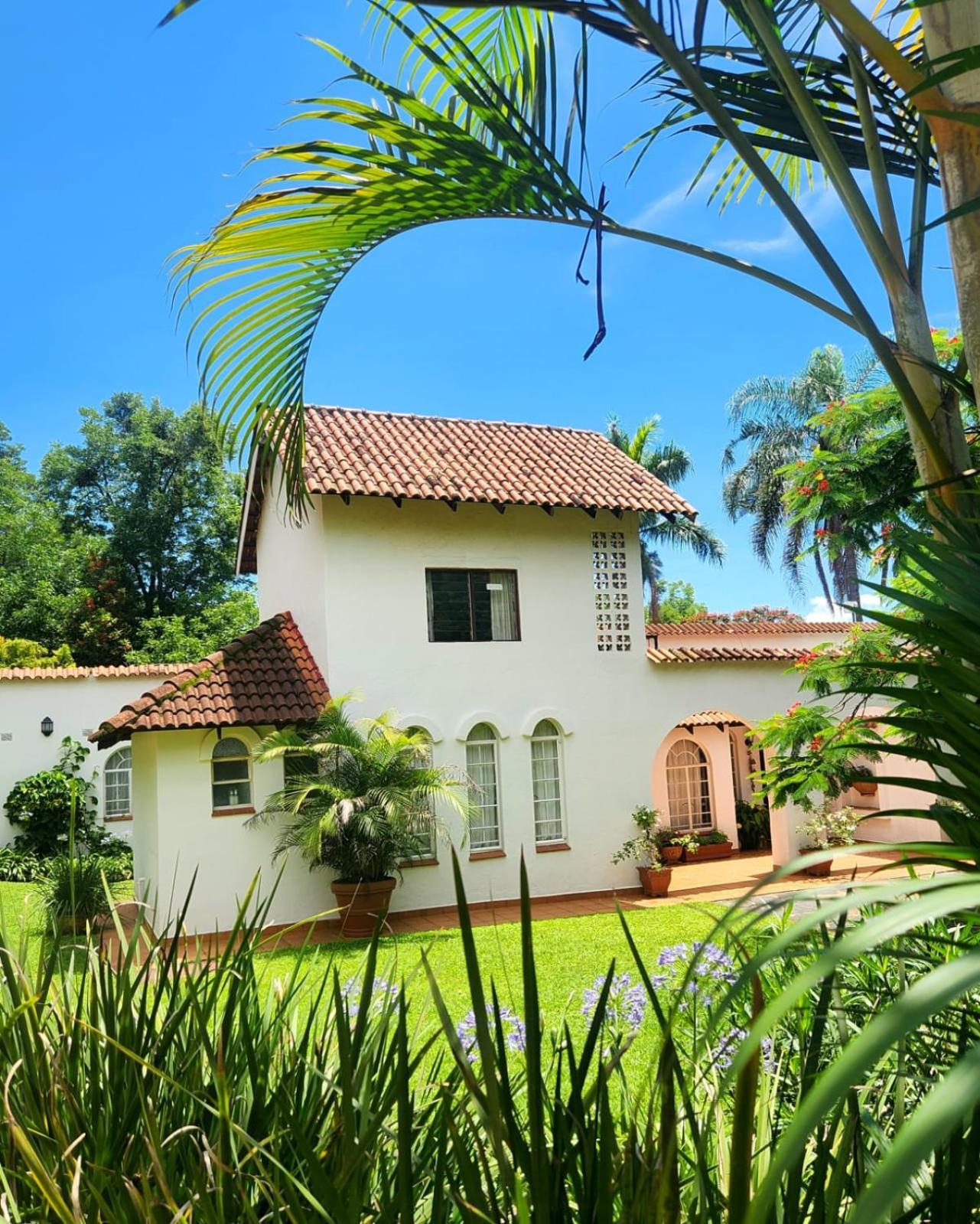 The Bardolino Artists Retreat Guest House Mbombela Ngoại thất bức ảnh